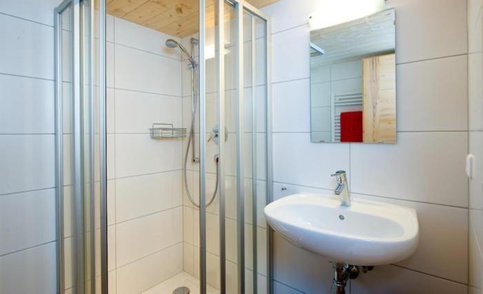 Haus Gaudenz Apartamento Warth  Quarto foto